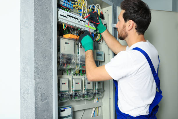 Best Affordable Emergency Electrician  in Eastland, TX